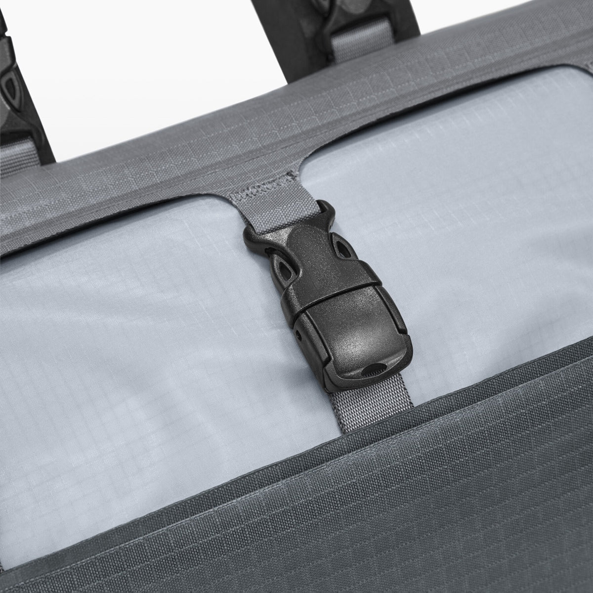 Helsport SL Handlebar Harness für Bikepacking (re - use) JETZT MIETEN bei Eddy's Adventure