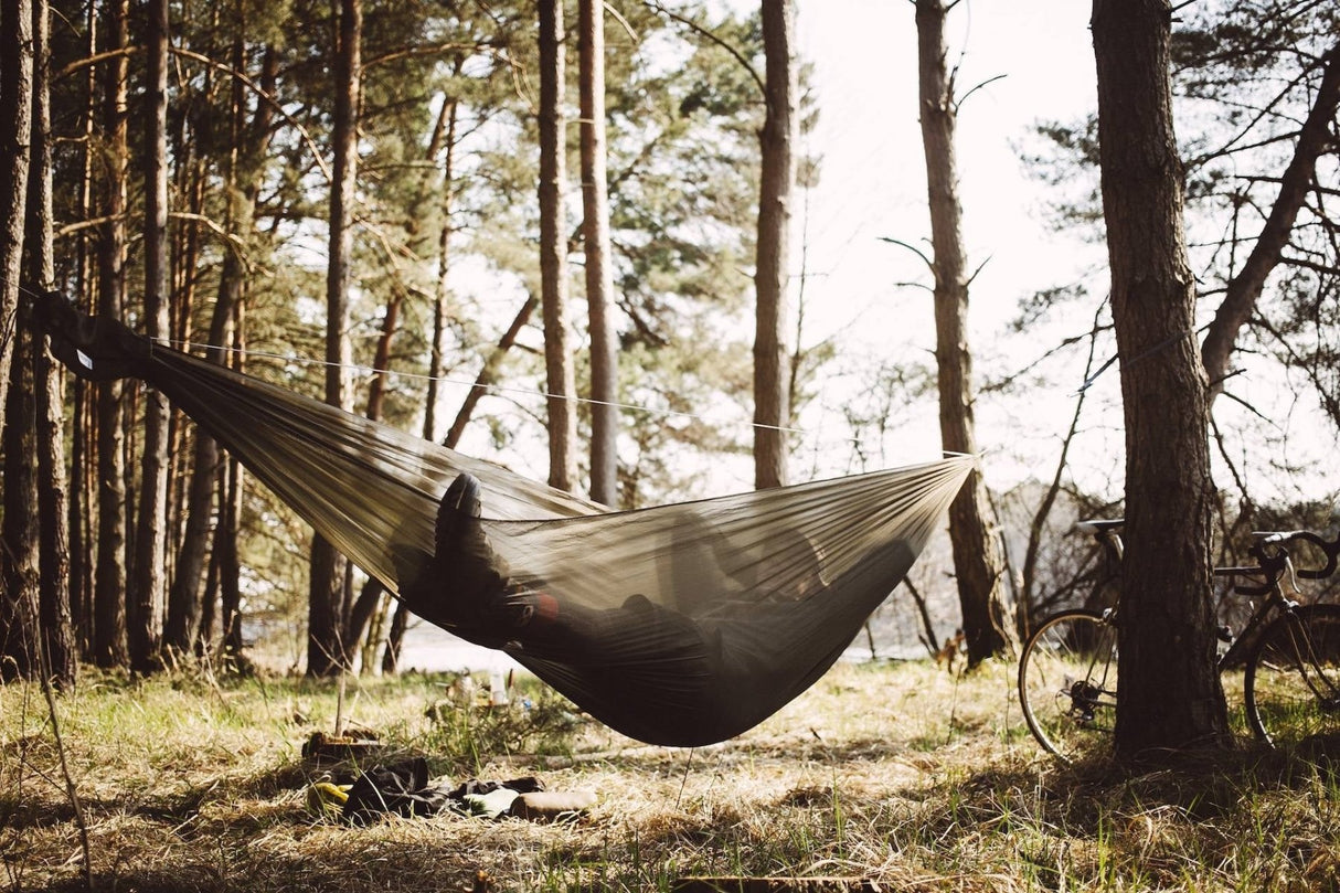 Lesovik SUL - ultraleichte Hängematte mit nur 175g | 300 x 145cm Hängematten mieten I Eddy's Adventure