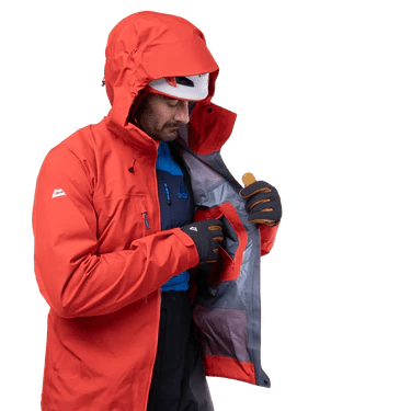 Mountain Equipment Tupilak GORE - TEX PRO Technische Hardshelljacke für Alpinisten und Expeditionen GORE - TEX Jacke mieten I Eddy's Adventure