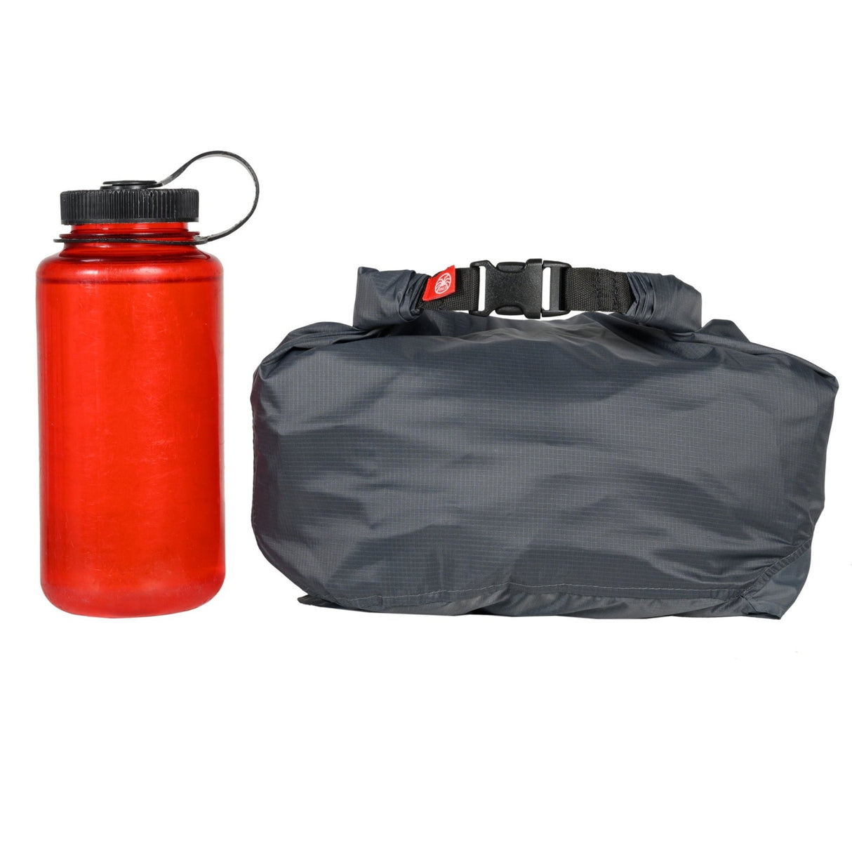 Pajak Alpine Isomatte isoliert - R - Wert 6.0 JETZT MIETEN bei Eddy's Adventure