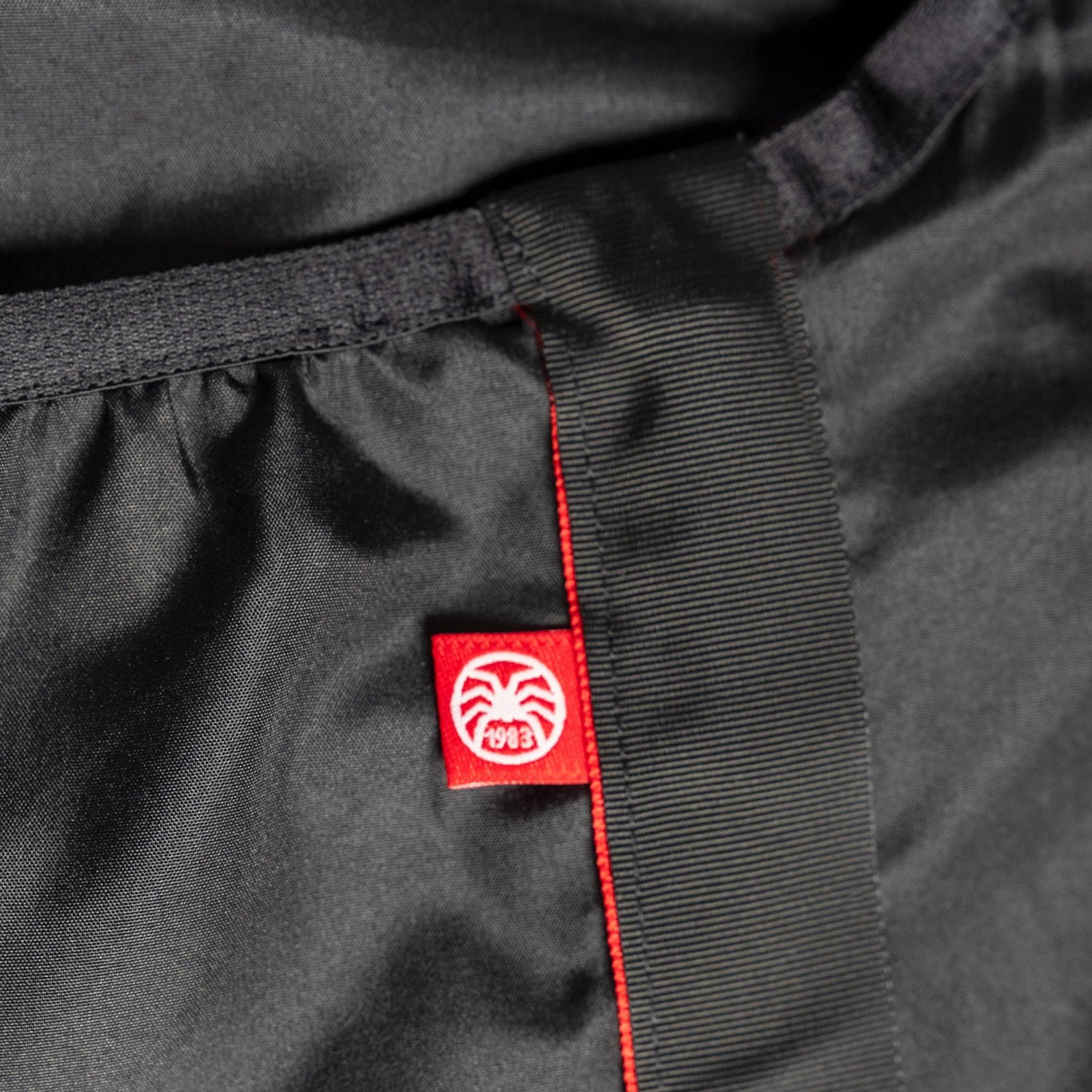 Pajak Cocoon Schlafsack Inlett | Sleepingbag Liner | Hüttenschlafsack JETZT MIETEN bei Eddy's Adventure