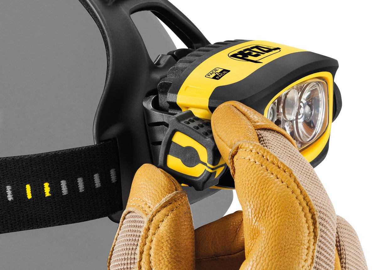 Petzl DUO® S - Extrem leistungsstarke, wasserdichte, aufladbare Stirnlampe Stirnlampe mieten I Eddy's Adventure