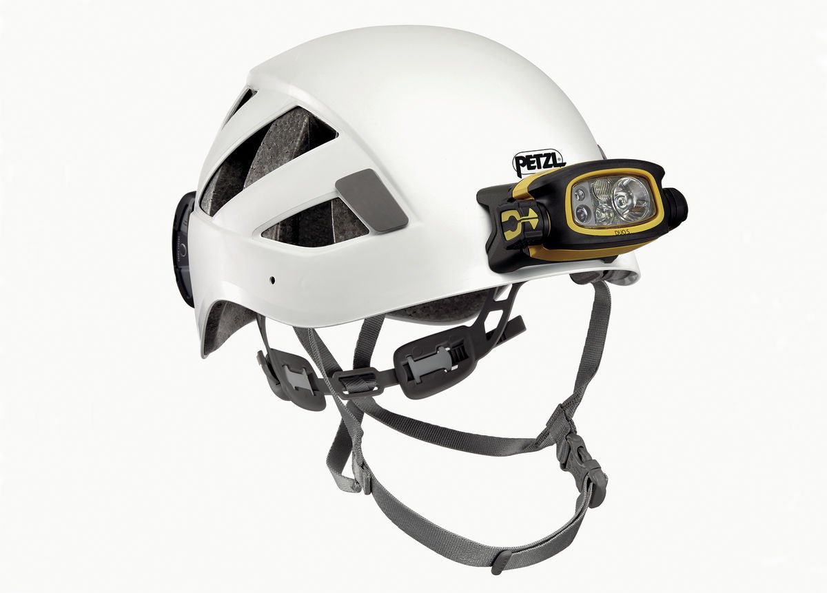 Petzl DUO® S - Extrem leistungsstarke, wasserdichte, aufladbare Stirnlampe Stirnlampe mieten I Eddy's Adventure