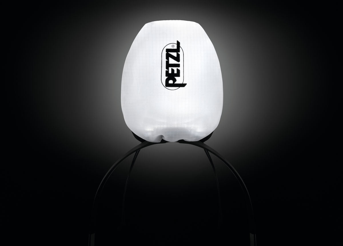 Petzl IKO CORE Stirnlampe - ergonomisch und wiederaufladbar Stirnlampe mieten I Eddy's Adventure