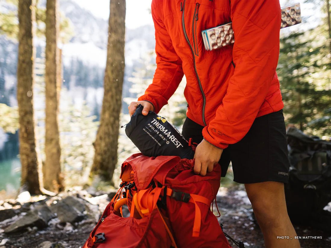 Thermarest ProLite Apex - selbstaufblasende Isomatte für Trekking und Camping