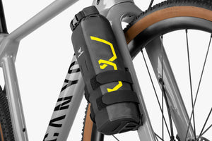 Apidura Expedition Cargo Cage Pack Gabeltasche inkl. Halterung Gabeltaschen mieten I Eddy's Adventure