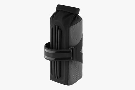 Apidura Expedition E - Bike Charger Pack 1.6 Liter E - Bike Akkutaschen mieten I Eddy's Adventure