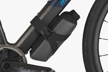 Apidura Expedition E - Bike Charger Pack 1.6 Liter E - Bike Akkutaschen mieten I Eddy's Adventure