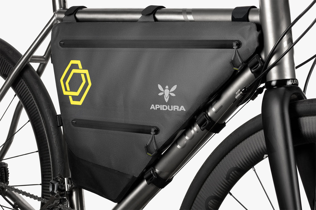 Apidura Expedition Full Frame Pack Rahmentaschen mieten I Eddy's Adventure