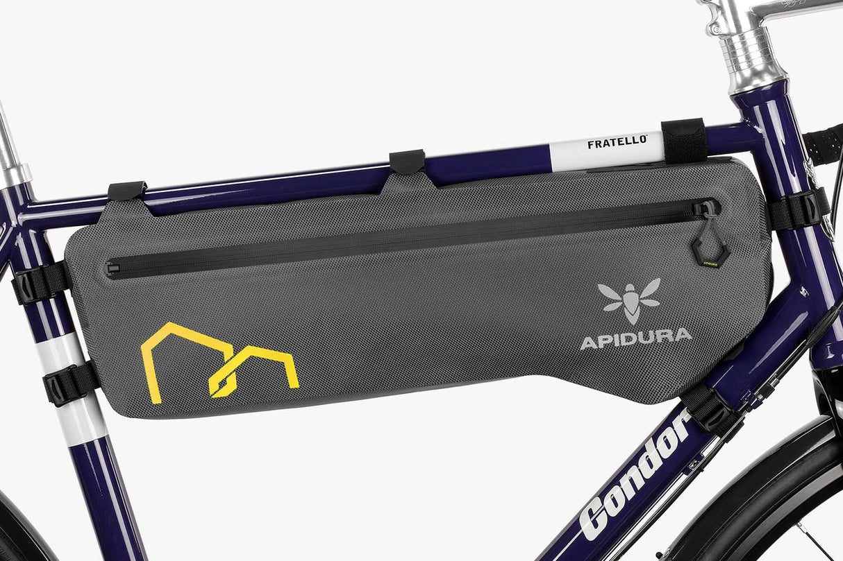 Apidura Expedition Tall Frame Pack (große Rahmentasche) Bikepacking Taschen mieten I Eddy's Adventure