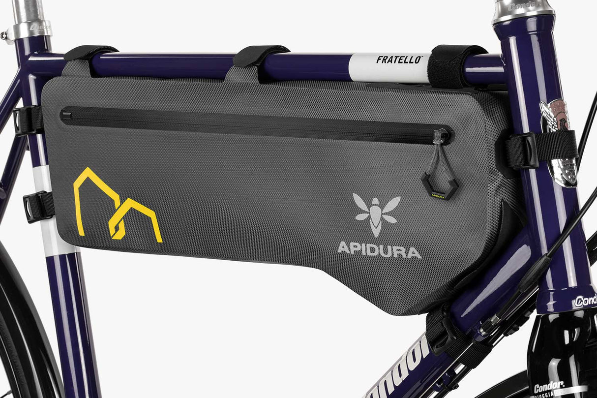 Apidura Expedition Tall Frame Pack (große Rahmentasche) Bikepacking Taschen mieten I Eddy's Adventure