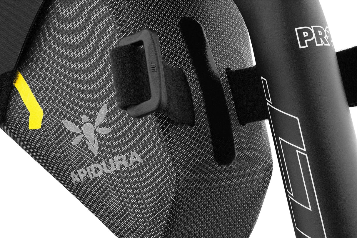 Apidura Expedition Tool Pack 1 Liter Satteltaschen mieten I Eddy's Adventure