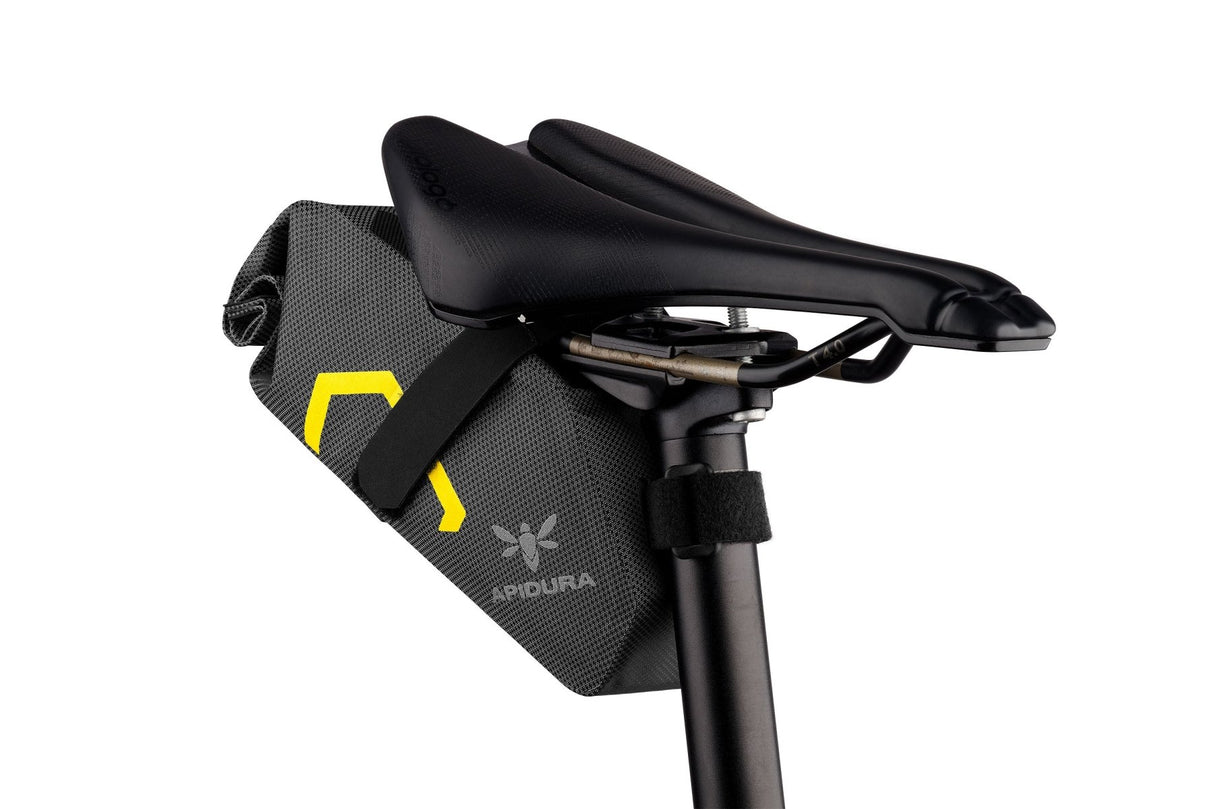 Apidura Expedition Tool Pack 1 Liter Satteltaschen mieten I Eddy's Adventure