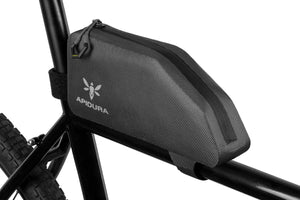 Apidura Expedition Top Tube Pack Bikepacking Taschen mieten I Eddy's Adventure