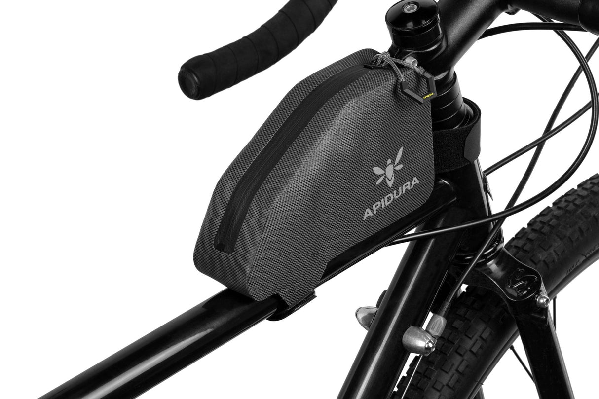 Apidura Expedition Top Tube Pack Bikepacking Taschen mieten I Eddy's Adventure