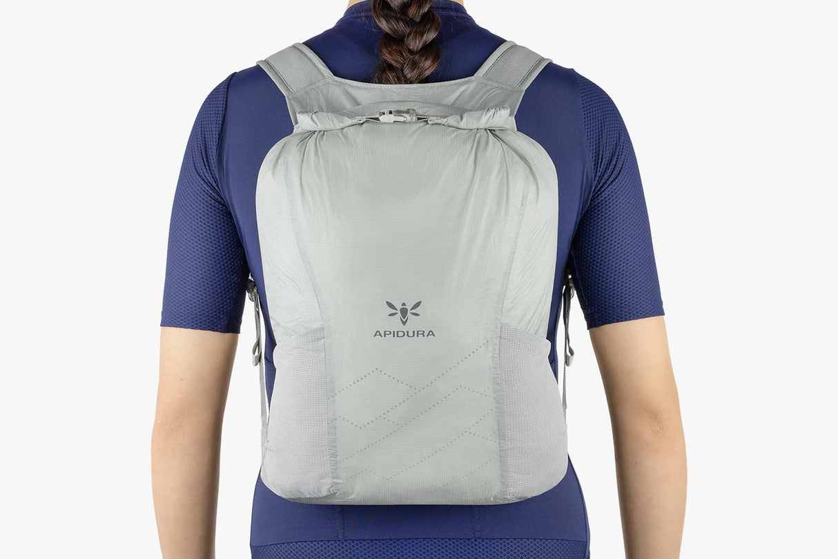 Apidura Packable Backpack 13 liter - ultraleichter komprimierbarer Rucksack Fahrradrucksack mieten I Eddy's Adventure