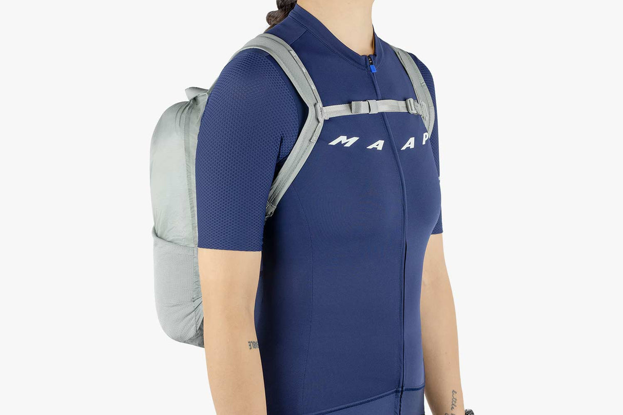 Apidura Packable Backpack 13 liter - ultraleichter komprimierbarer Rucksack Fahrradrucksack mieten I Eddy's Adventure