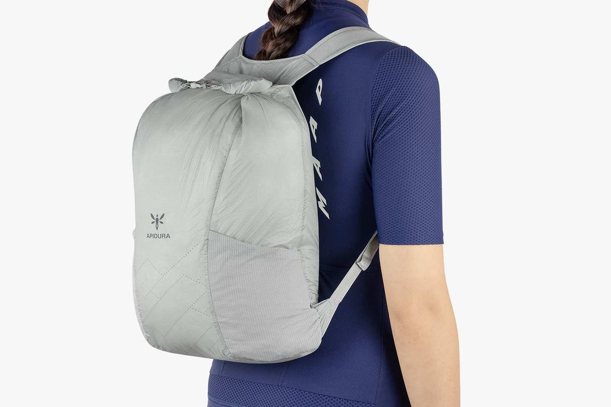 Apidura Packable Backpack 13 liter - ultraleichter komprimierbarer Rucksack Fahrradrucksack mieten I Eddy's Adventure