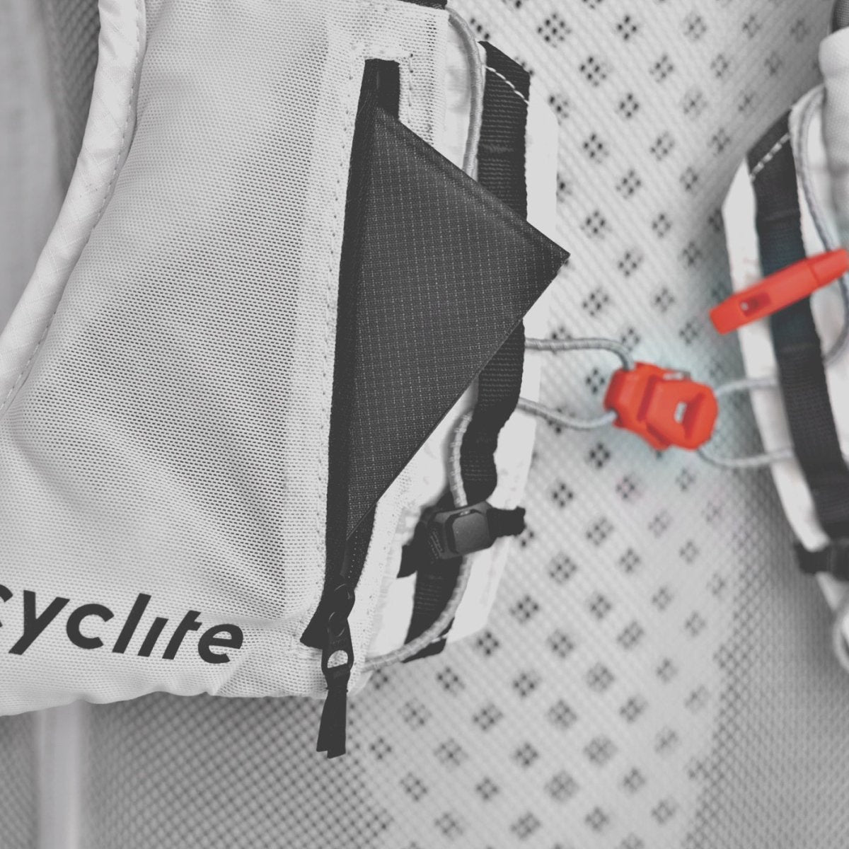 CYCLITE Touring Backpack / 02 - Fahrradrucksack für längere Touren - Volumen 23L