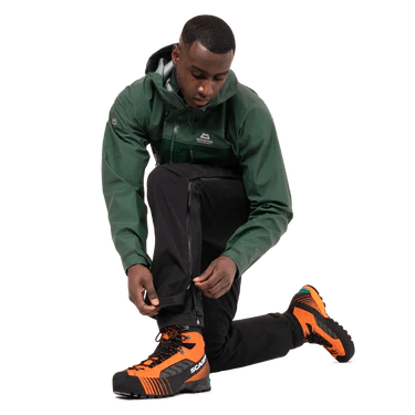 Mountain Equipment Makalu Men's Pant - GORE - TEX Hose für Wintertouren, Alpintouren, Trekking GORE - TEX Ganzjahreshose mieten I Eddy's Adventure