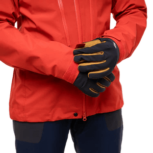 Mountain Equipment Tupilak GORE - TEX PRO Women's Jacket - Technische Hardshelljacke für Alpinisten GORE - TEX Jacken mieten I Eddy's Adventure