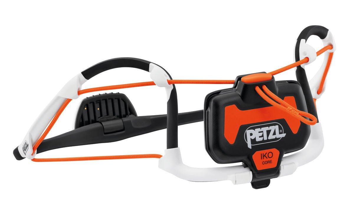 Petzl IKO CORE Stirnlampe - ergonomisch und wiederaufladbar Stirnlampe mieten I Eddy's Adventure