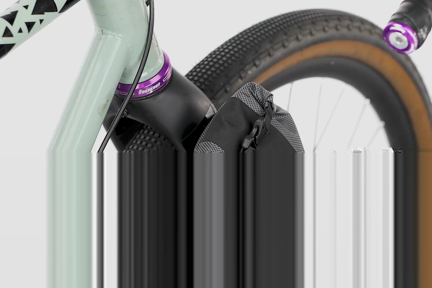 Apidura Expedition Cargo Cage Pack fork bag including mounting